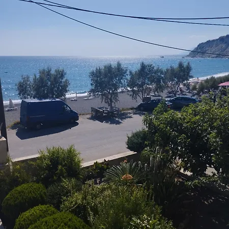 Eirini Apts On The Beach Psari Forada Room photo
