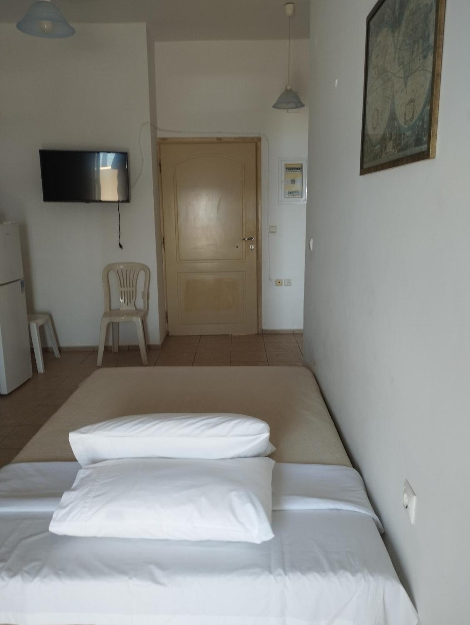 Eirini Apts On The Apartment *