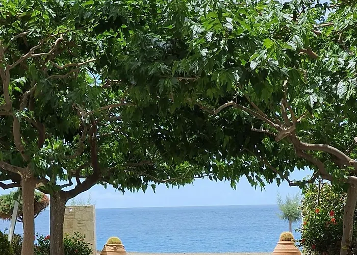 Eirini Apts On The Beach