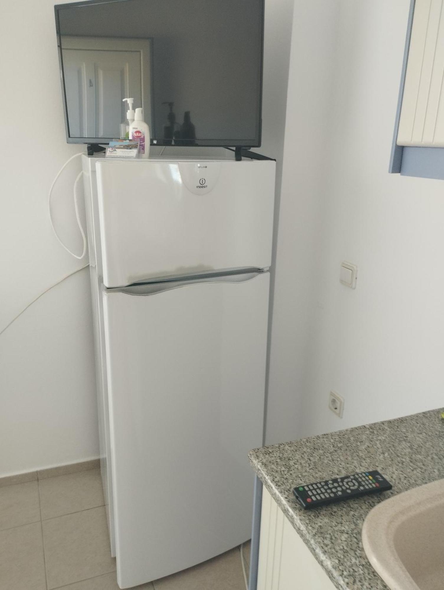 Eirini Apts On The Apartment Psari Forada
