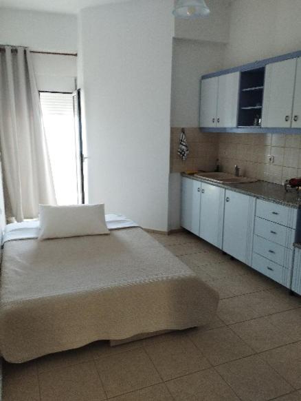 Eirini Apts On The