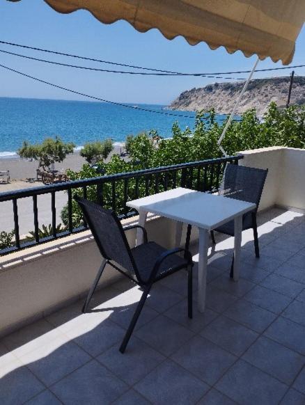Apartment Eirini Apts On The