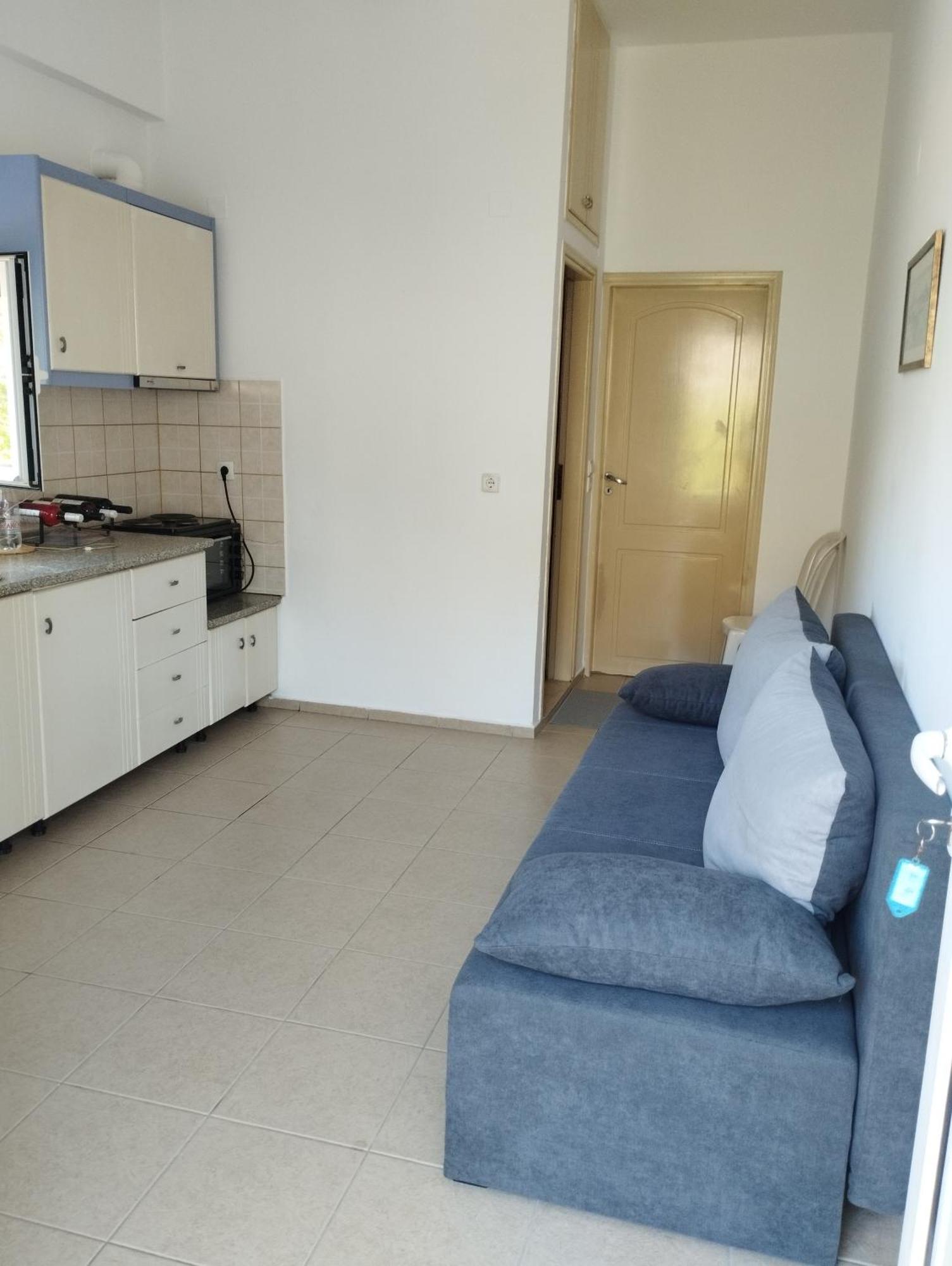 Eirini Apts On The Apartment Psari Forada